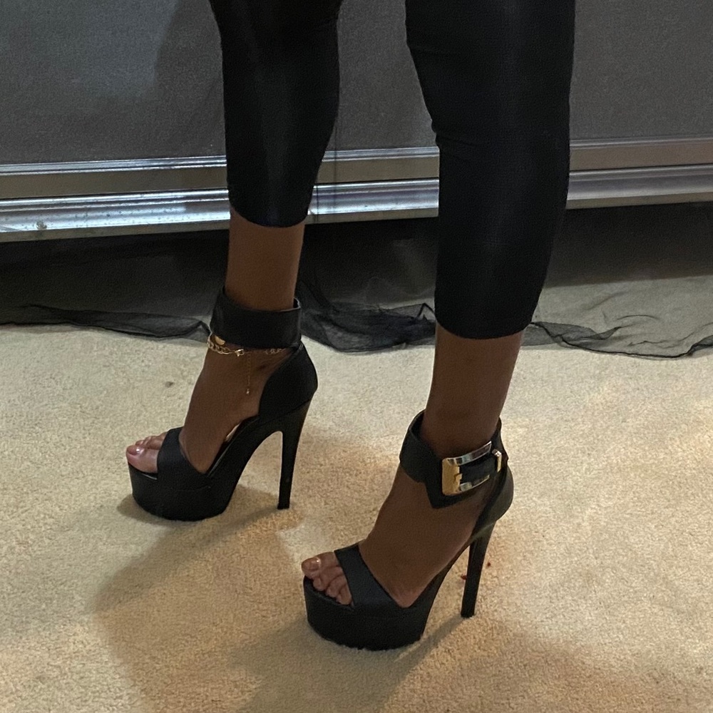 Open Toe Heels - Picture 3 of 3